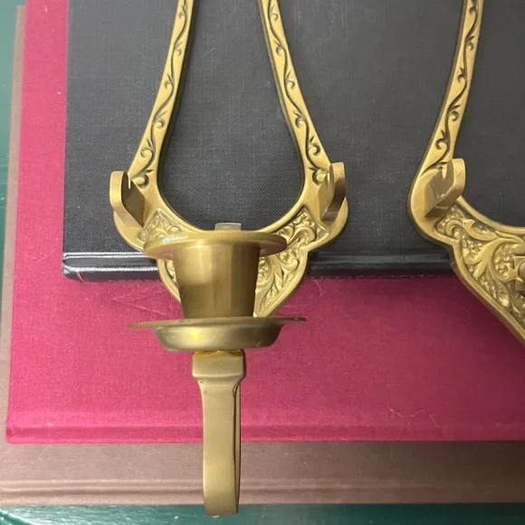 Crowning Touch Solid Brass Vintage Candlestick Wall‎ Sconces w Plate Display